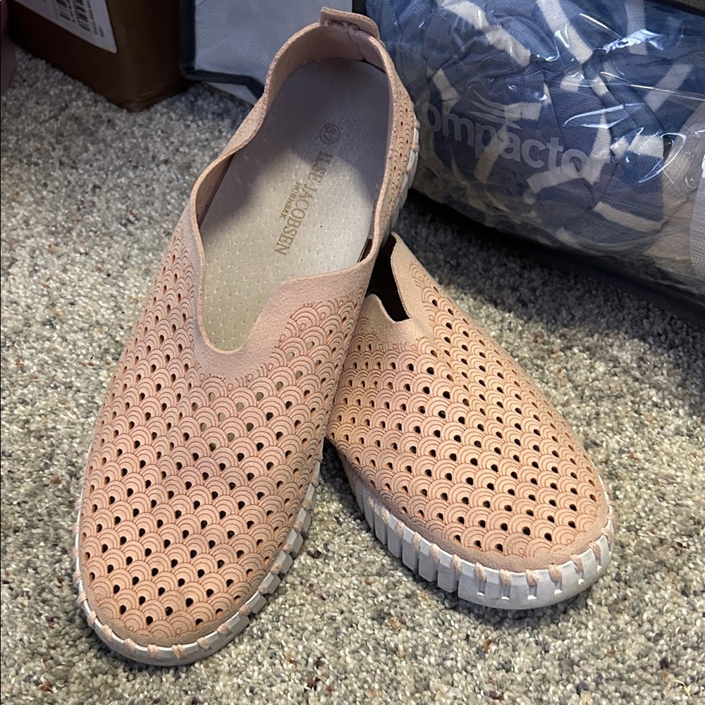 Ilse Jacobsen Women's Blush Perforated Loafers
